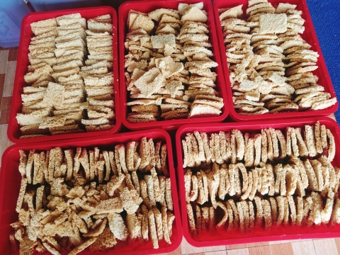 sỉ cơm cháy chà bông