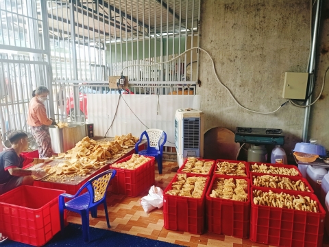 xưởng sản xuất