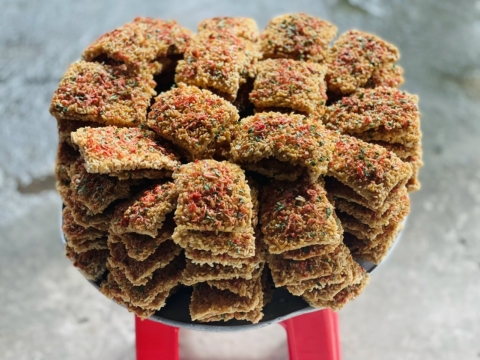 sỉ cơm cháy chà bông